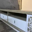 طاولة تلفزيون