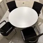طاولة اكل