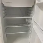 ثلاجة صغيرة للبيع