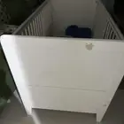 سرير أطفال جديد