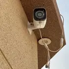 خمس كاميرات مع جهاز التسجيل شبه جديده للبيع