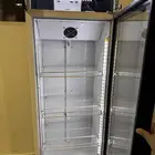 ثلاجة عرض