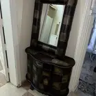 مدخل مع مرايا