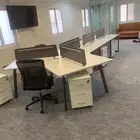 اثاث مكتبي
