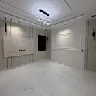للبيع شقق ارضيه ببايكة سيارة وشقق علويه بالقرب م حي الضيافة