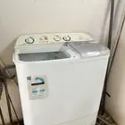 غساله للبيع فيها بعض الخربات