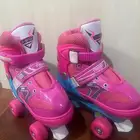 حذاء عجلات أطفال