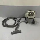 مكنسة كهربائية