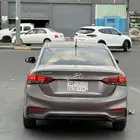 للبيع اكسنت 2018