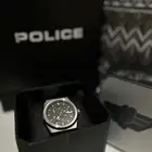 ساعة رجاليه جديدة police اصليه من الحمادي مع كرت الضمان