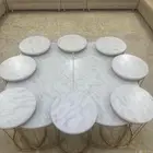 للبيع طاولات مع خدمه طقمين
