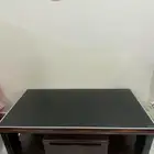 طاولة بنيه