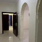 شقة ملحق غرفتين مع (سطح )