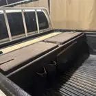 عزبة صندوق هايلوكس بدون تانكي