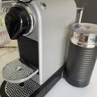 نسبريسو سيتيز آند ملك ماكينة تحضير القهوة  فضي