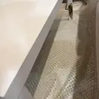 طاولة ايكيا مستعملة شبة نظيفة