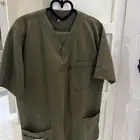 كل مريول صالون جديد فقط ما البس واحد مرة