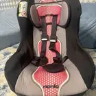 مقعد اطفال للسيارة