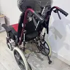 كرسي للاطفال المعاقين بدون مقابل