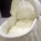 سرير مواليد