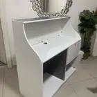 طاولة استقبال