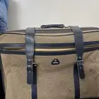 شنطة سفر قديمة