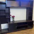 دولاب مكتبي وشاشة بلازما