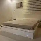 سرير شخصين للبيع