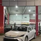 كامري 2025 E بلص هايبرد سعودي لدى معرض سامي القعدي