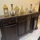 للبيع طاولة طعام ب8 كراسي طاولة بوفيه مظهر أنيق وجودة عاليه