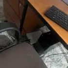 كمبيوتر مكتبي بكامل اغراضه