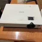 بروجكتر سوني بحالة ممتازة