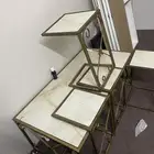 كنب 6 قطع مع زوايه وعندي طاوله مع 4 قطع ضيافه