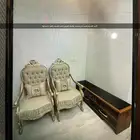 2كرسي كلاسيك جديد للمجلس لم يستعمل اللا قليل وطاولة تلفزيون