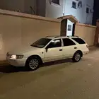 كامري نظيفة 2000