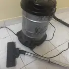 مكنسة كهربائية