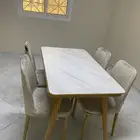 للبيع طاولة طعام رخام