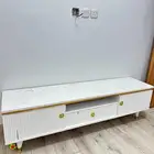 طاولة تلفزيون وطاولة كنب