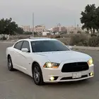 للبيع تشارجر 2014 فل هاوس V8 ابيض لؤلؤي مالك اول