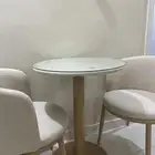 طاولة قهوه مع كراسي