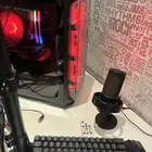 PC مع أكسسوارات