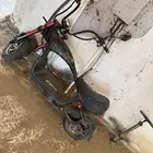 سكوتر هارلي استخدام شهرين نضيف يبغاله حاجات بسيطه