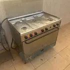 فرن إيطالي الأصلي حالتة متوسطه يوجد فقط عينين لاتعمل