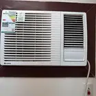 مكيف شباك Gree شبة جديد طن ونصف
