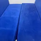 كنب أرضي أزرق مخمل قطيفة نظيفة