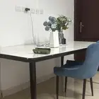 القنفذه طاولة طعام ل8كراسي بحاله جيده بدون كراسي