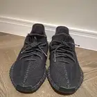جزمة ماركة اديداس Yeezy Boost 350