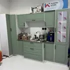 مطبخ مستعمل مع مايكرويف وفرن
