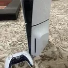 سوني فايف مع يده