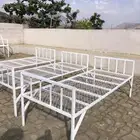 كراسي حديد